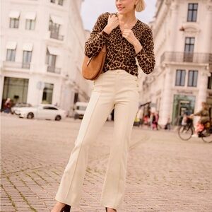 NWOT Cashmere V-Neck Sweater